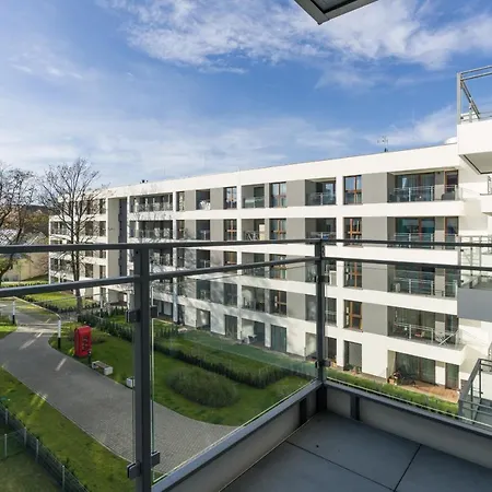 Bukowska 18 Mtp By Renters Apartment Poznan