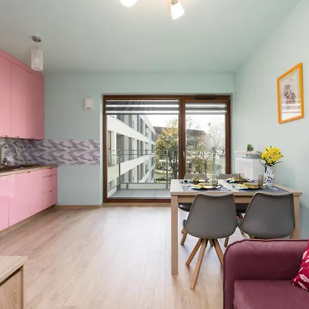 Bukowska 18 Mtp By Renters Apartment Poznan